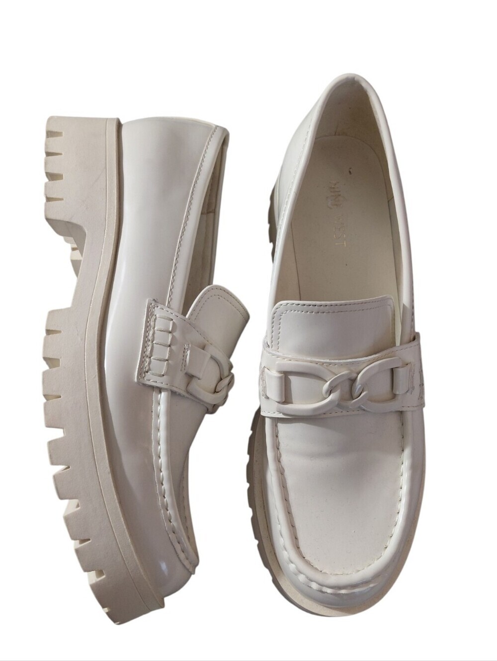 Nine West Cream Lug-Sole Loafers Size 10 Off White Chain Detail Chunky Flats